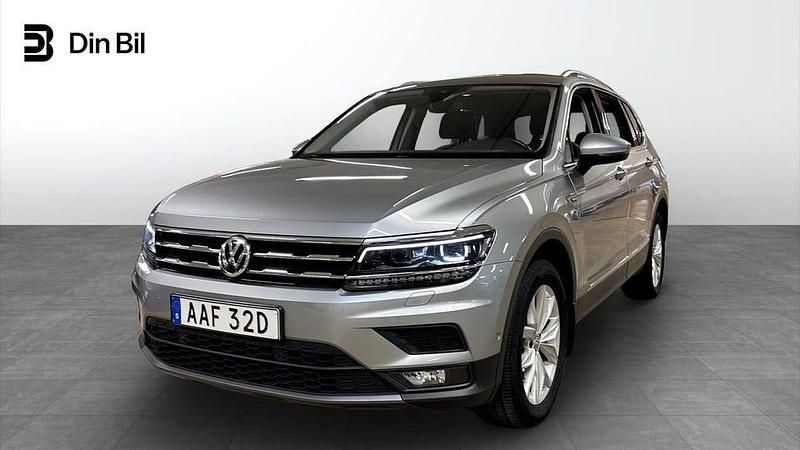 Silver Begagnad 2021 VW Tiguan Allspace SUV | 319 900 kr (Marknadspris) - Bild 1/4