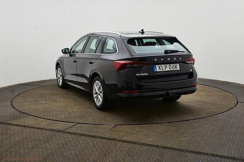 Begagnad Skoda Octavia Style 204 HK (150 kW) 2024 Svart Kombi