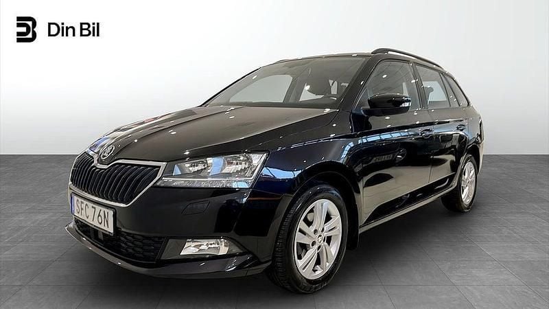 Black magic pärleffekt me Begagnad 2019 Skoda Fabia Style Kombi | 152 900 kr (Marknadspris) - Bild 1/4
