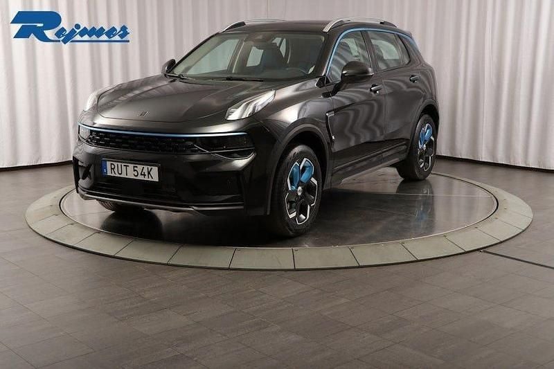 Sparkling black metallic Begagnad 2021 Lynk & Co 01 SUV | 234 800 kr - Bild 1/4