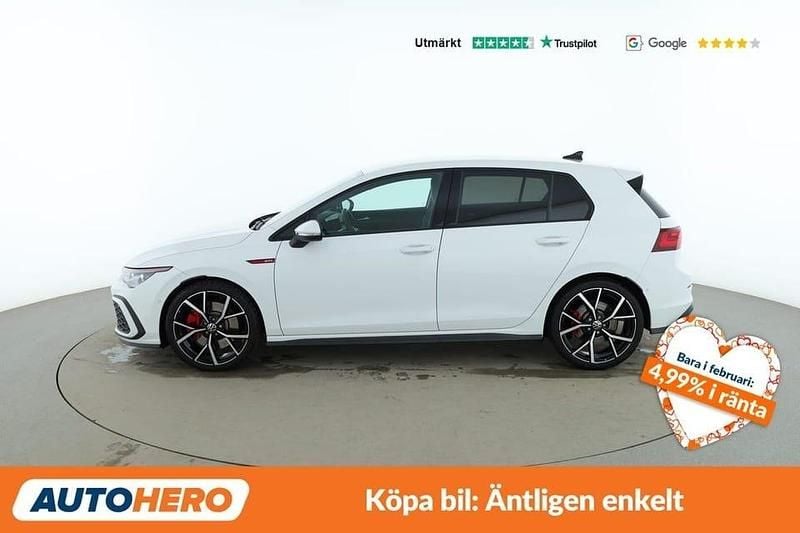 Begagnad VW Golf VIII GTI 248 HK (182 kW) 2023 Vit Halvkombi
