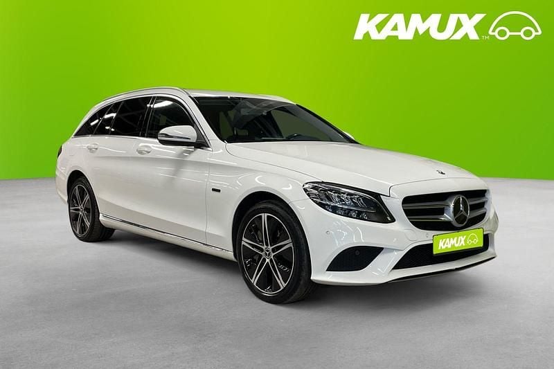 Begagnad Mercedes C300e 306 HK (225 kW) 2020 Vit Kombi