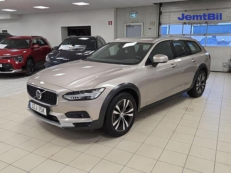 Grå Begagnad 2023 Volvo V90 CC Kombi | 409 000 kr (Bra pris) - Bild 1/4