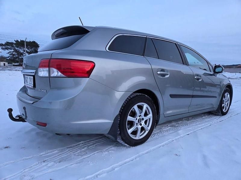 Begagnad Toyota Avensis 152 HK (111 kW) 2012 Kombi