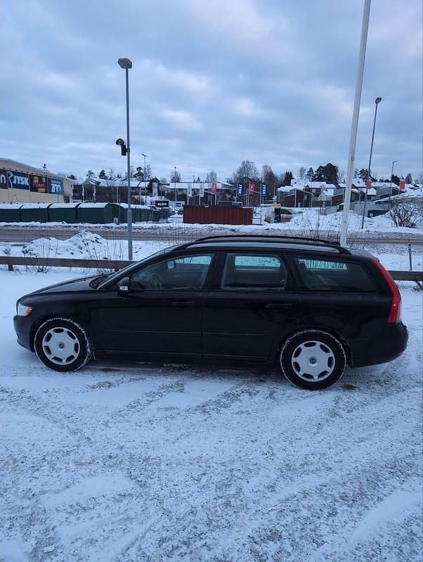 Begagnad 2011 Volvo V50 Kombi | 38 500 kr (Bra pris) - Bild 1/4