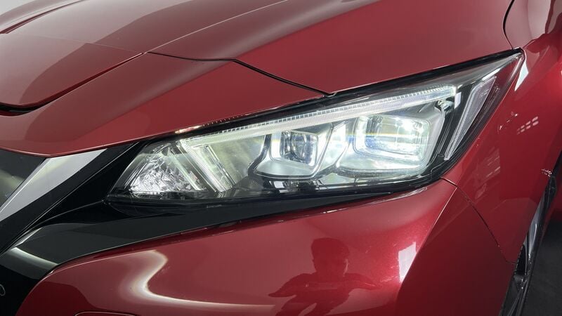 Begagnad Nissan Leaf 109 kW (149 HK) 2018 Halvkombi