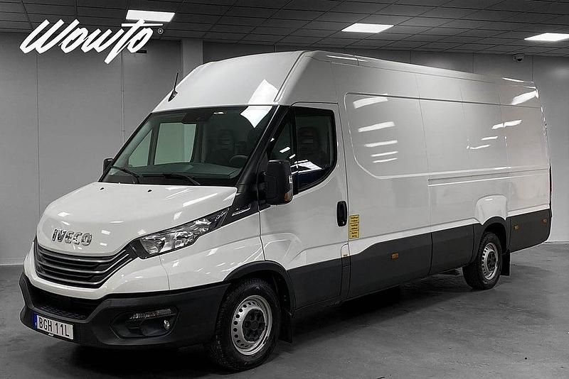 Vit Begagnad 2023 Iveco Daily Van | 419 800 kr (Marknadspris) - Bild 1/3