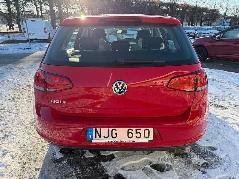 Begagnad VW Golf VII 122 HK (89 kW) 2013 Röd Halvkombi