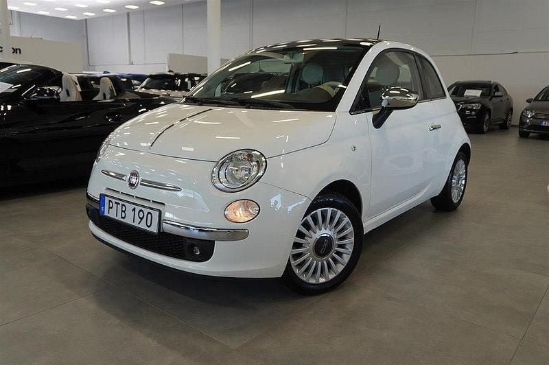 Vit Begagnad 2012 Fiat 500 Lounge Halvkombi | 64 900 kr (Bra pris) - Bild 1/4