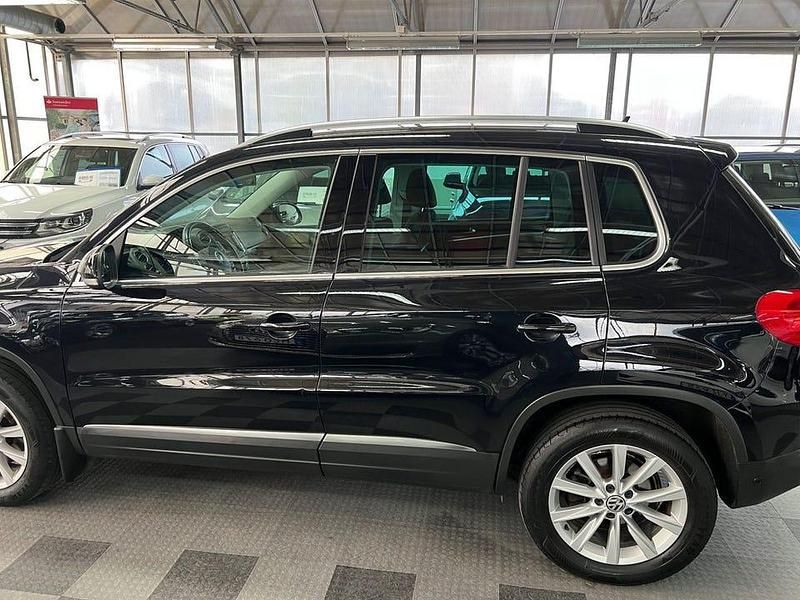 Begagnad VW Tiguan Sportline 160 HK (117 kW) 2014 Svart SUV