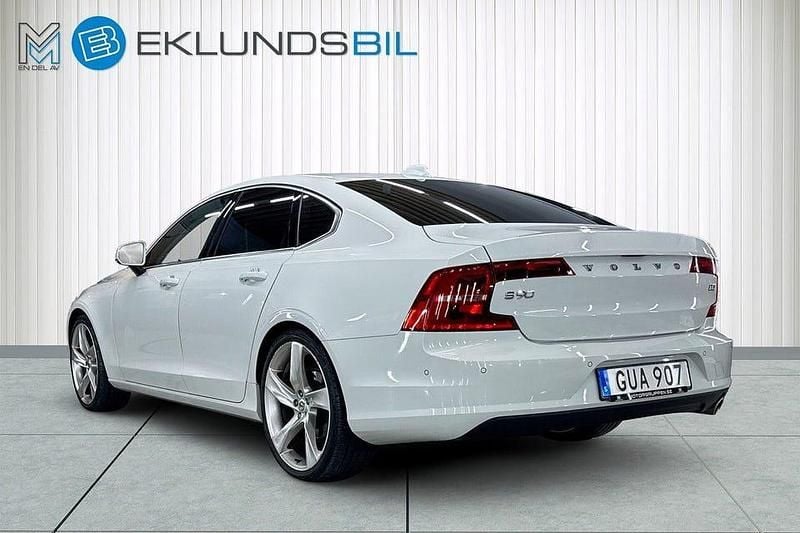 Begagnad Volvo S90 Business Edition 150 HK (110 kW) 2018 Vit Sedan