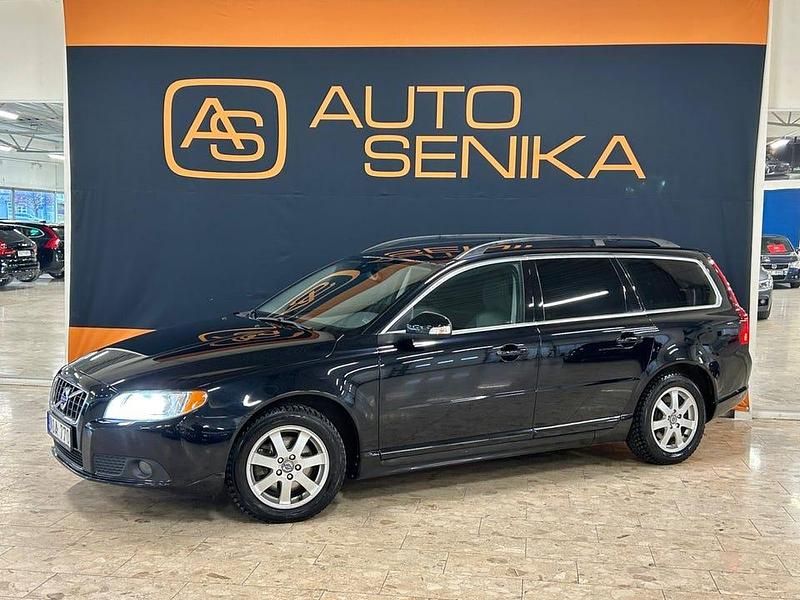 Svart Begagnad 2010 Volvo V70 Momentum Kombi | 89 900 kr (Bra pris) - Bild 1/4