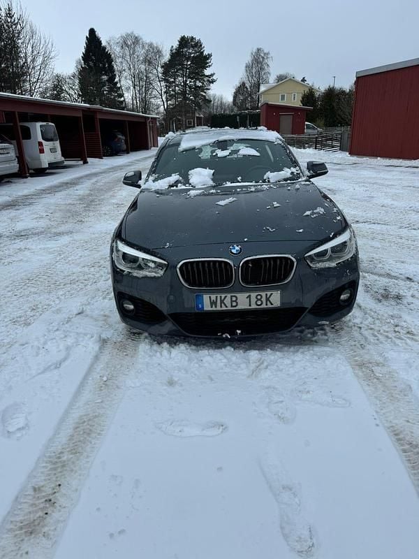 Begagnad BMW 118 136 HK (100 kW) 2019 Halvkombi
