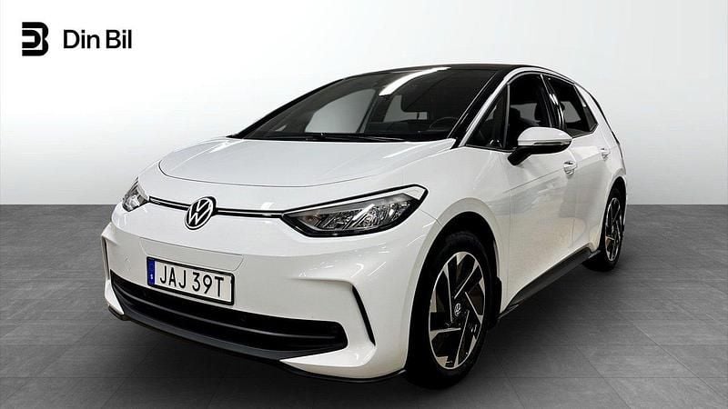 Vit Begagnad 2023 VW ID.3 Pro Halvkombi | 324 800 kr (Dyr) - Bild 1/4