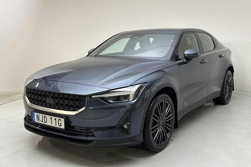 Mörkblå Begagnad 2021 Polestar 2 Long Range Dual motor Halvkombi | 269 000 kr (Marknadspris) - Bild 1/4