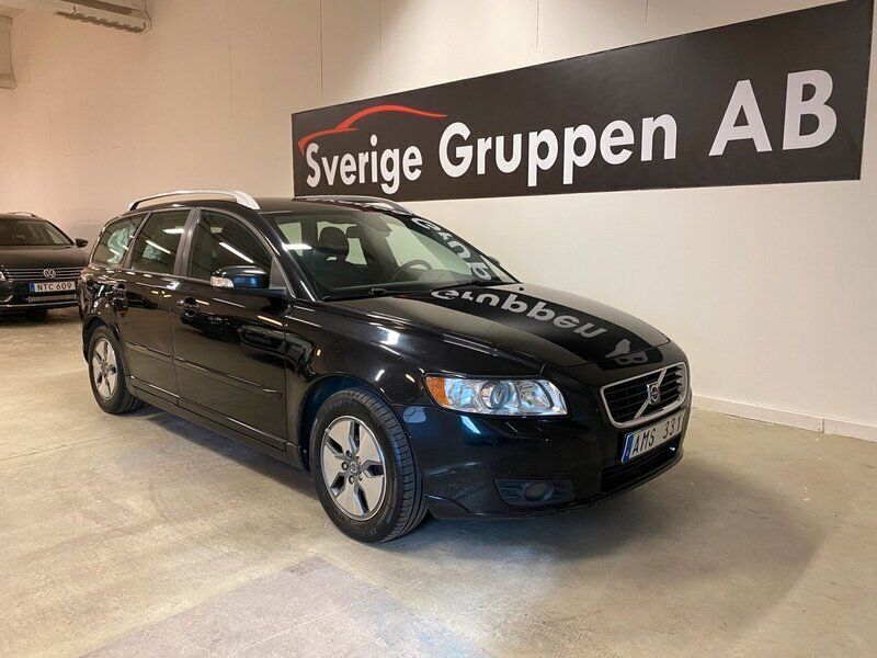 Svart Begagnad 2008 Volvo V50 Summum Kombi | 39 900 kr (Bra pris) - Bild 1/4