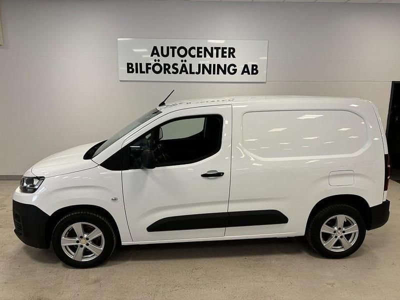 Begagnad Citroën Berlingo 131 HK (96 kW) 2021 Vit Minibuss
