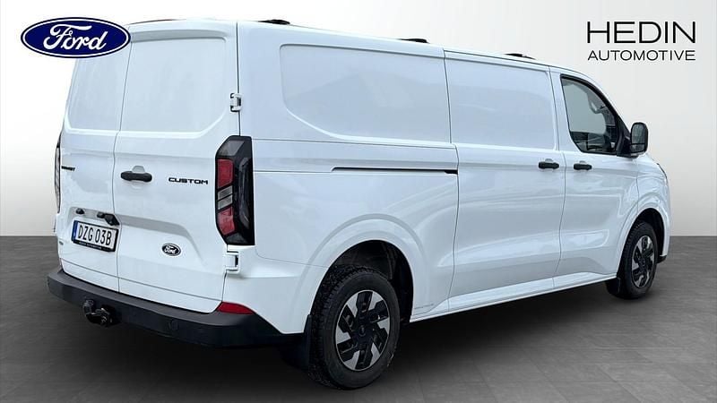 Ny Ford Transit Custom 2026 Vit Sedan