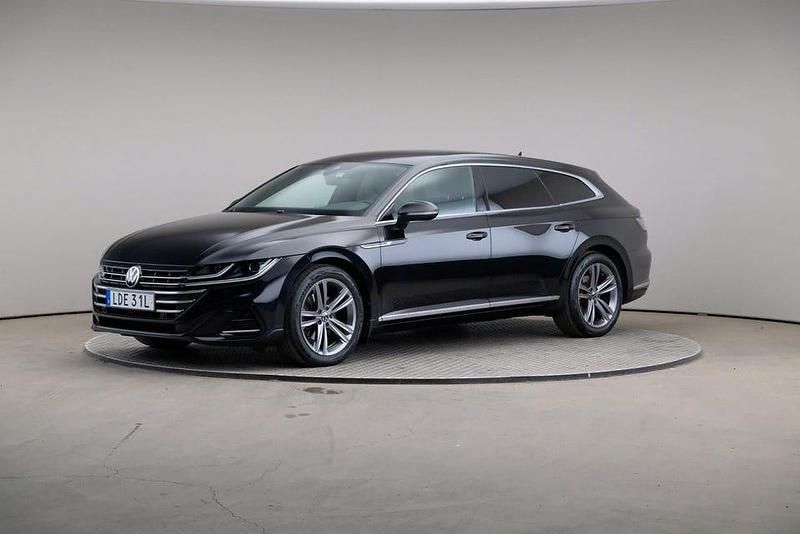 Svart Begagnad 2022 VW Arteon R-line Kombi | 294 000 kr (Marknadspris) - Bild 1/4