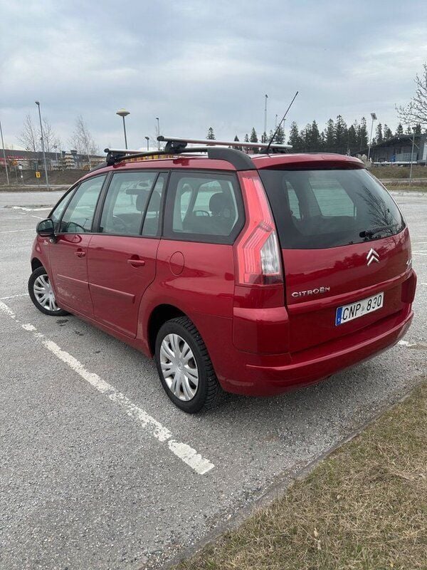 Röd Begagnad 2008 Citroën Grand C4 Picasso Minibuss | 29 000 kr (Marknadspris) - Bild 1/4