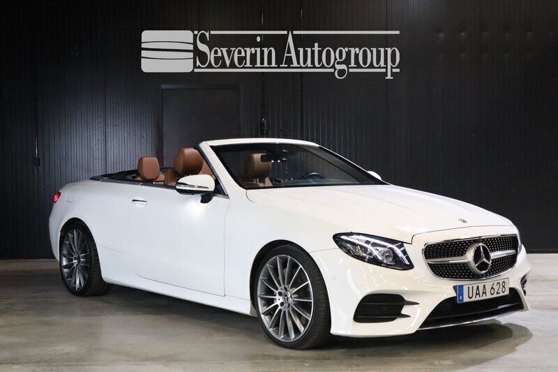 Vit Begagnad 2017 Mercedes E300 AMG Cab | 529 000 kr (Dyr) - Bild 1/4