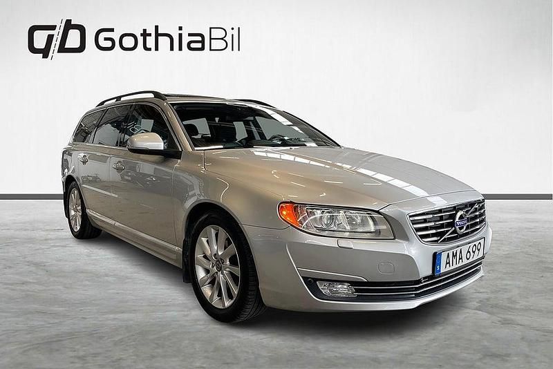 Begagnad Volvo V70 Momentum 116 HK (85 kW) 2013 Silver Kombi