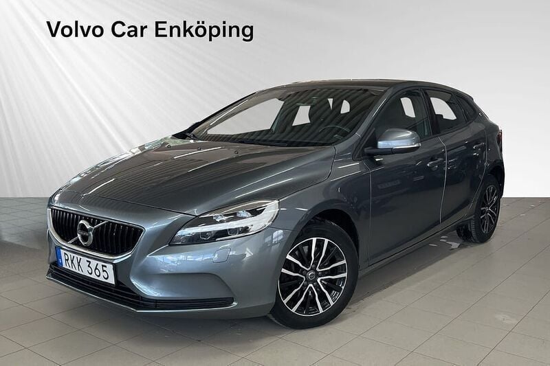 Grå Begagnad 2017 Volvo V40 Business Edition Kombi | 189 900 kr (Marknadspris) - Bild 1/4