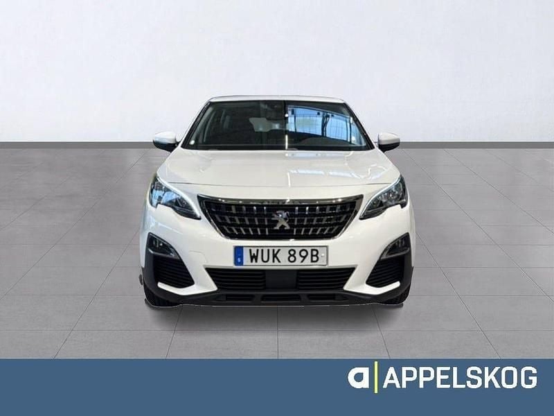 Begagnad Peugeot 3008 Active 131 HK (96 kW) 2019 Vit SUV
