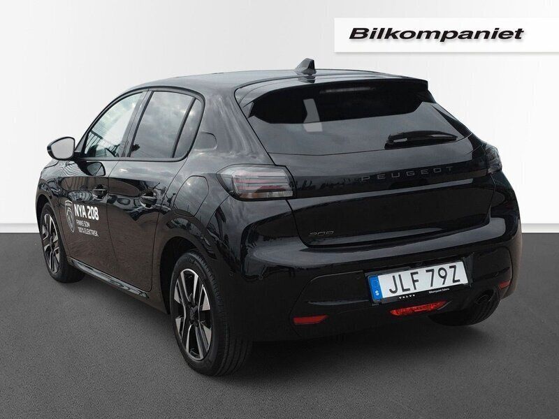 Begagnad Peugeot 208 101 HK (74 kW) 2024 Svart Halvkombi