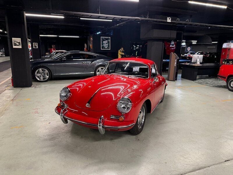Begagnad Porsche 356 75 HK (55 kW) 1965 Röd Sportkupé