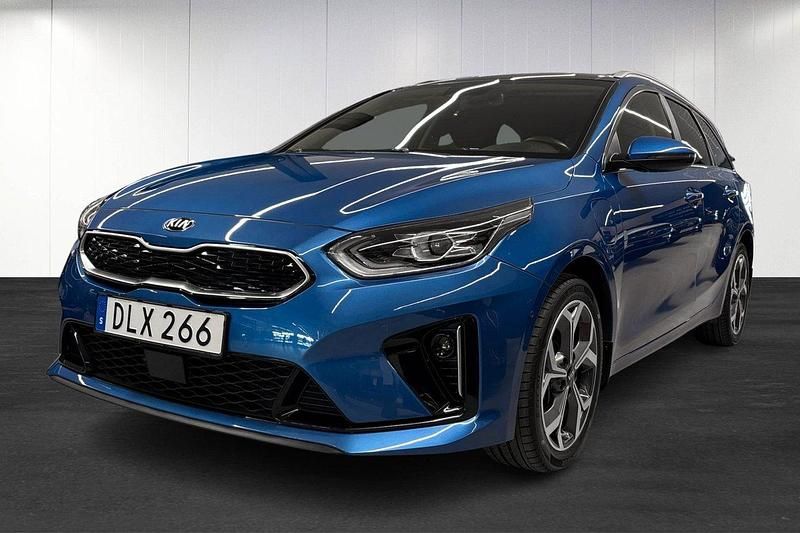 Blå Begagnad 2021 Kia Ceed Sportswagon 2 Kombi | 249 000 kr (Marknadspris) - Bild 1/4