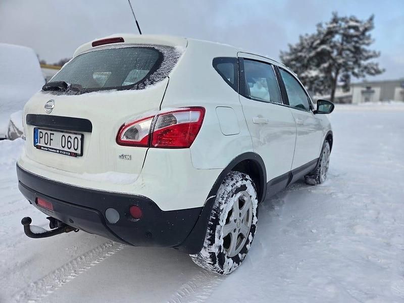Begagnad Nissan Qashqai 131 HK (96 kW) 2012 Vit SUV