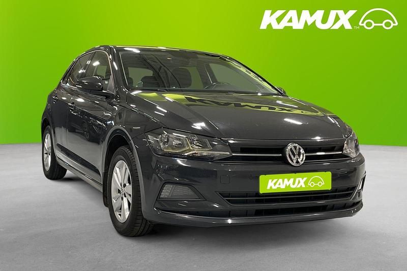 Silver/grå Begagnad 2018 VW Polo Halvkombi | 107 800 kr (Marknadspris) - Bild 1/4