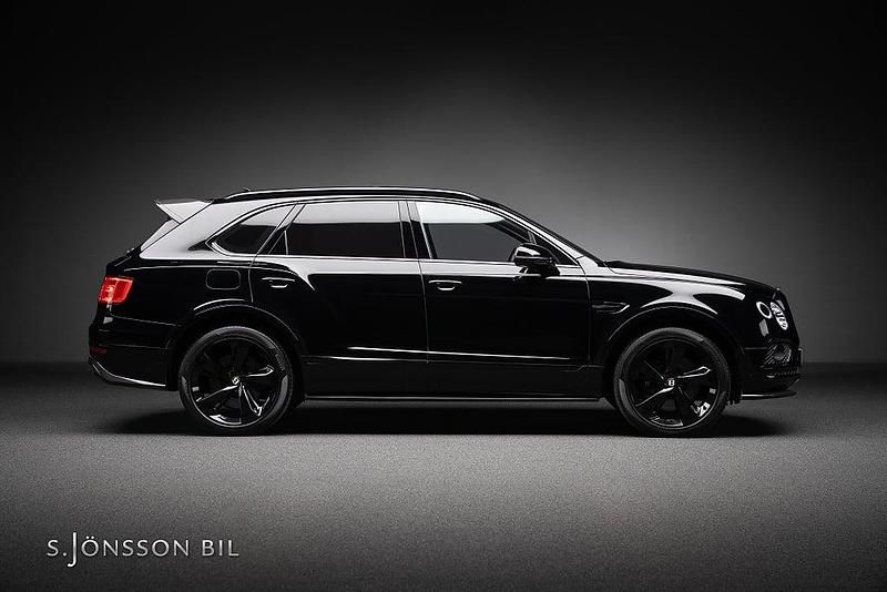 Begagnad Bentley Bentayga 549 HK (403 kW) 2020 Black crystal SUV