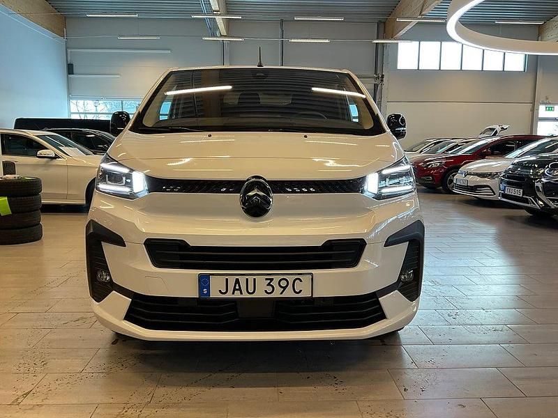 Begagnad Citroën e-Jumpy 100 kW (136 HK) 2024 Vit Minibuss