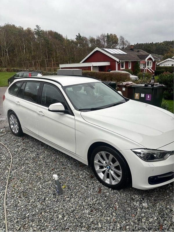 Begagnad 2016 BMW 320 Kombi | 145 000 kr (Bra pris) - Bild 1/4
