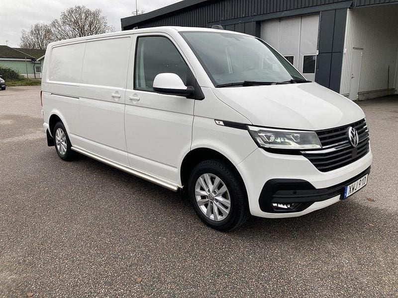 Vit (candyvit) Begagnad 2021 VW T6.1 Van | 309 900 kr - Bild 1/4