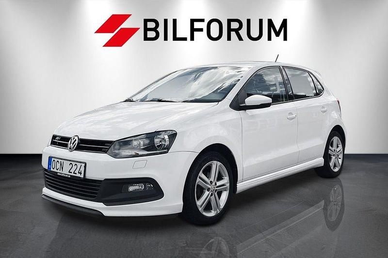 Vit Begagnad 2013 VW Polo R-line Halvkombi | 51 900 kr (Marknadspris) - Bild 1/4