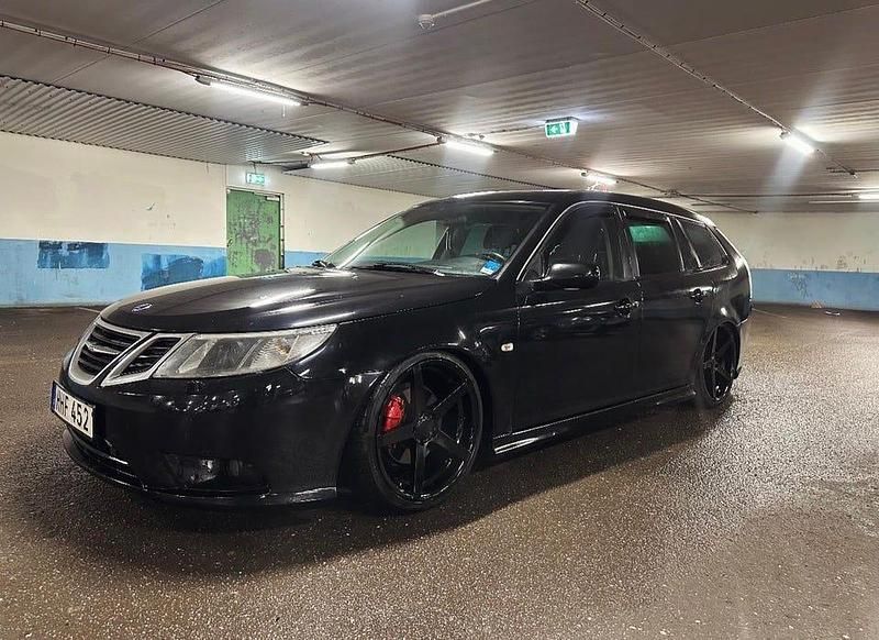 Svart Begagnad 2008 Saab 9-3 Vector Kombi | 59 900 kr - Bild 1/4
