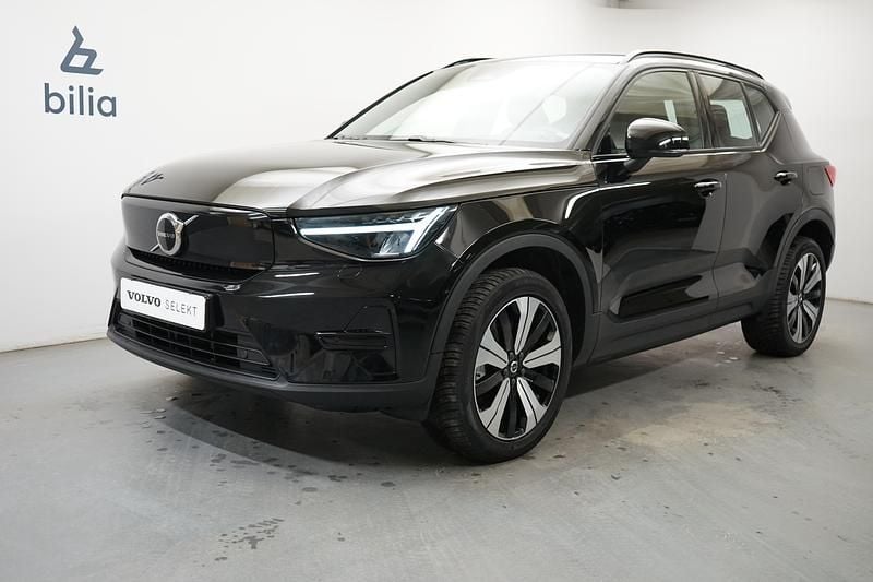 Begagnad Volvo XC40 Single Motor 175 kW (238 HK) 2023 Svart SUV