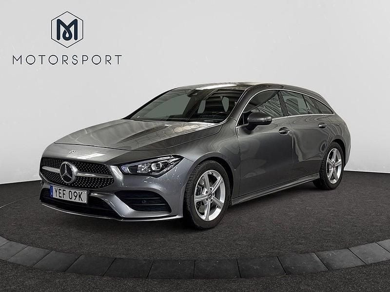 Grå metallic Begagnad 2020 Mercedes CLA200 Shooting Brake AMG Kombi | 289 900 kr (Bra pris) - Bild 1/3