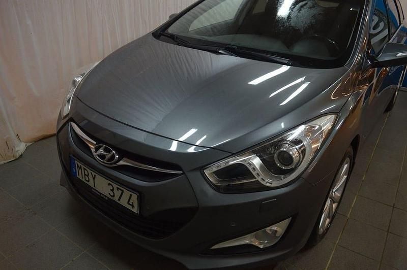 Begagnad Hyundai i40 177 HK (130 kW) 2011 Silver Kombi