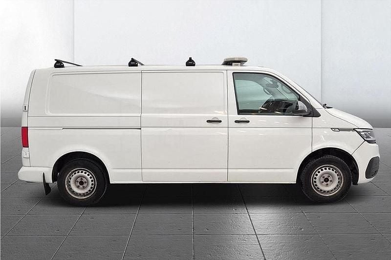 Vit Begagnad 2020 VW T6.1 Van | 259 900 kr (Marknadspris) - Bild 1/3