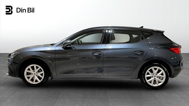 Begagnad Seat Leon Style 110 HK (80 kW) 2021 Grå Kombi