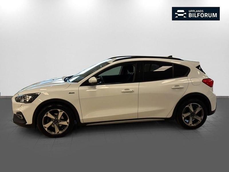Begagnad Ford Focus Active 125 HK (91 kW) 2021 Vit Halvkombi