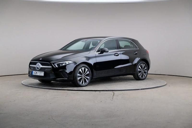 Svart Begagnad 2021 Mercedes A250 Edition Sedan | 259 000 kr (Bra pris) - Bild 1/4