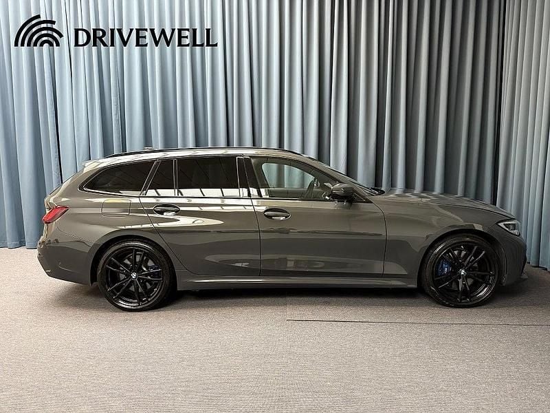 Begagnad BMW 330e M Sport 184 HK (135 kW) 2021 Grå Kombi