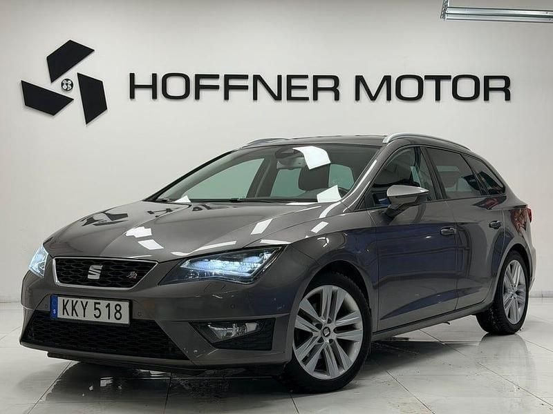 Grå Begagnad 2015 Seat Leon ST FR Kombi | 129 000 kr (Lite dyr) - Bild 1/4