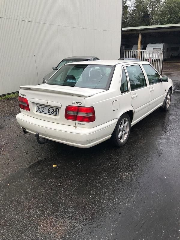 Begagnad 1997 Volvo S70 Sedan | 18 500 kr - Bild 1/4