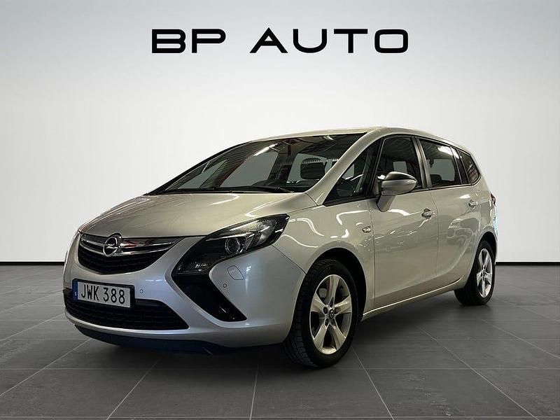 Grå Begagnad 2015 Opel Zafira Tourer Enjoy Minibuss | 94 500 kr (Marknadspris) - Bild 1/4
